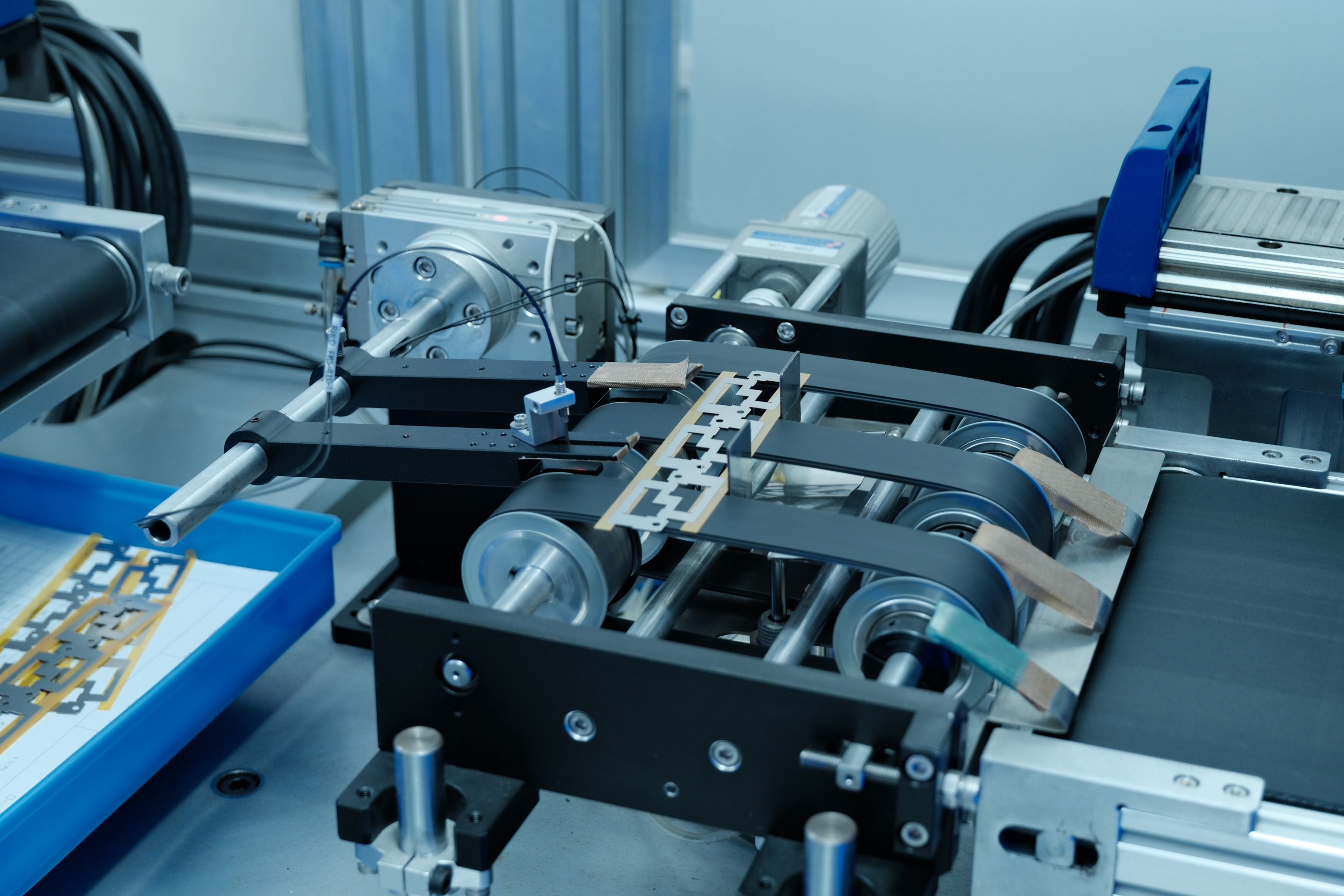 Robotic Automation with Minimal Manual Intervention