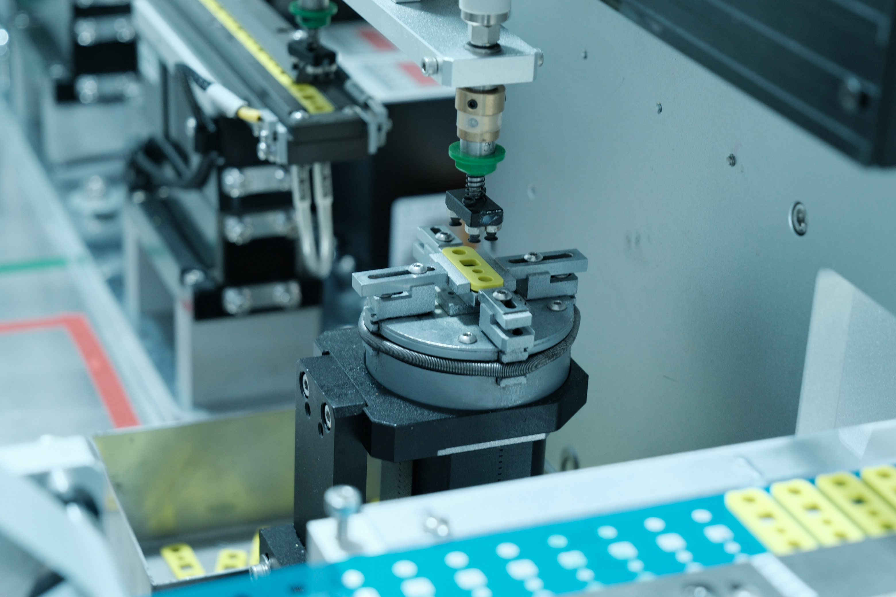 Micro-Tacky Carrier Tape Packaging Machine with AI Vision Inspection